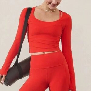 Athleta Transcend Top in Cardinal Red